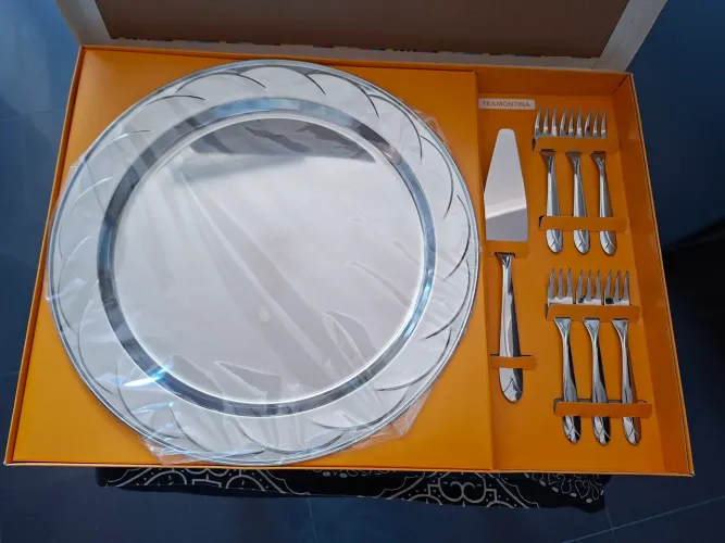 Jogo para sobremesa em inox Tramontina 