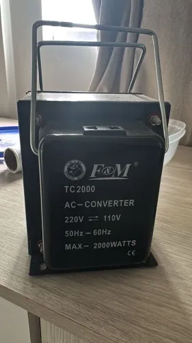 Transformador F&M TC2000 2000W - 220V para 110V - Excelente estado