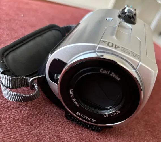 Filmadora Sony com Lente Carl Zeiss - Zoom Óptico 40x