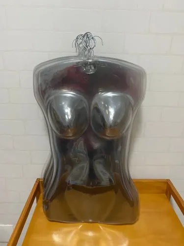16 Cabides silhueta PVC feminino