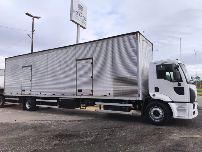 Ford 1719 toco Bau 11 metros