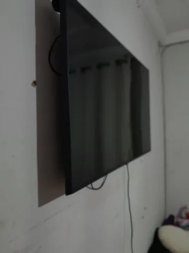 Vendo tv 43 polegadas 1.400