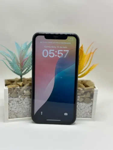iPhone 11   Preto  64GB  82% saúde da bateria SEMI NOVO COM GARANTIA LOJA FISICA 