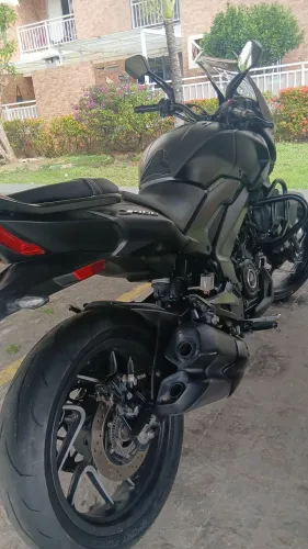 Vendo bajaj 400