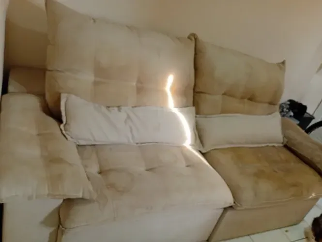 Sofá retrátil e reclinável