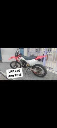 CRF 230 Ano 2015 manual NF Apenas Venda