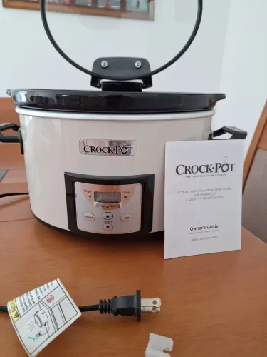 Panela elétrica importada nunca usada