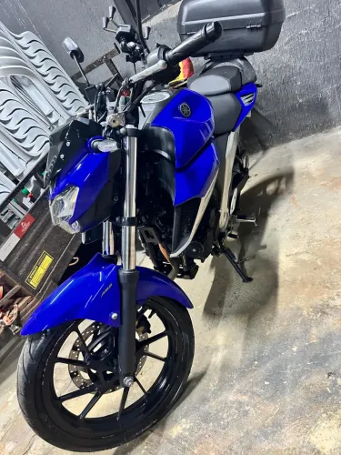 VENDO OU TROCO FAZER 250 ano 2021