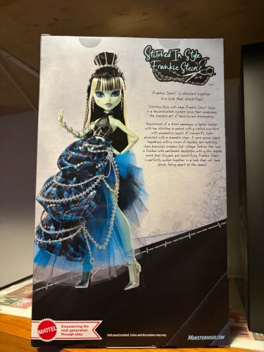 boneca monster high frankie stitched in style