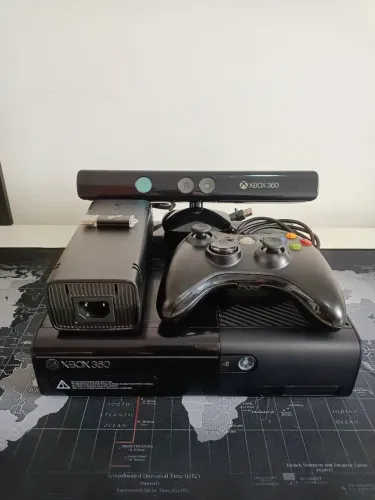 Xbox 360 SuperSlim Desbloqueado + Kinect