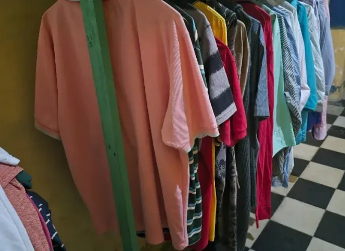 ROUPAS PRA BRECHÓ LOTES COM 155 PEÇAS