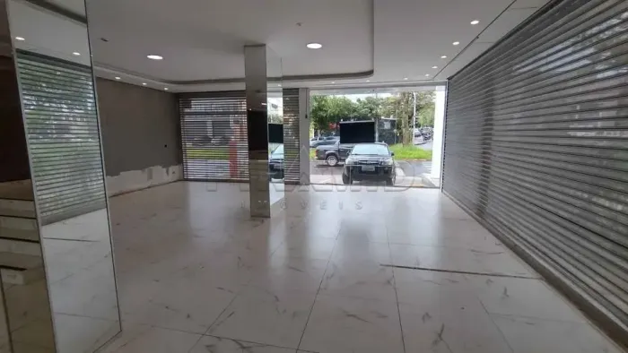 Salão comercial com 358,18m², bairro Alto da Boa Vista, Zona Sul de Ribeirão Preto/SP.