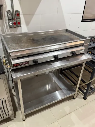 Chapa Cozinha Metal Chama + Mesa Inox Profissional