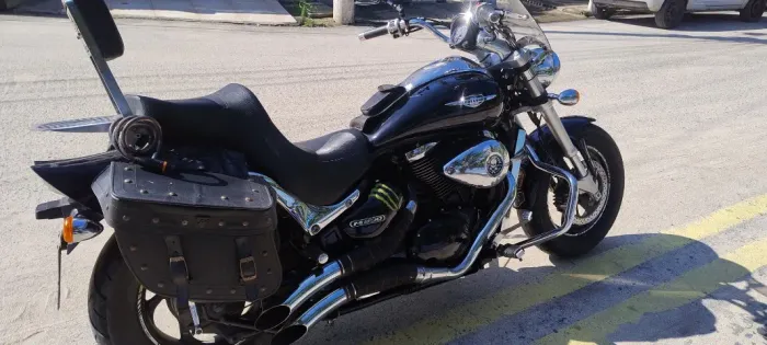 Suzuki Boulevard M800 Impecável com Baixa Quilometragem