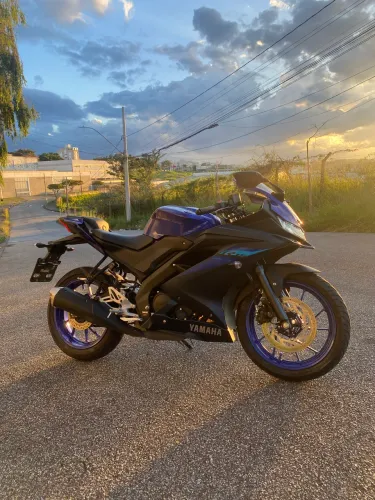Yamaha R15 Racing Blue 2025