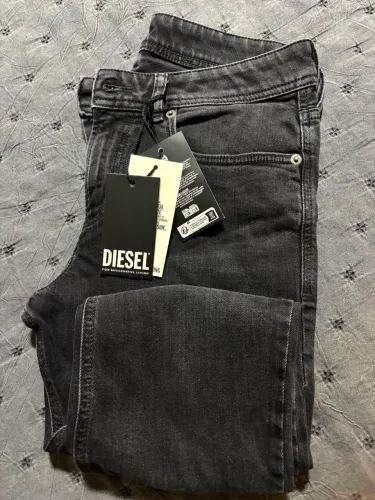 Calça jeans tamanho 38 diesel