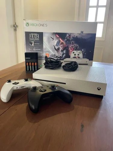 XBOX ONE S 1tb