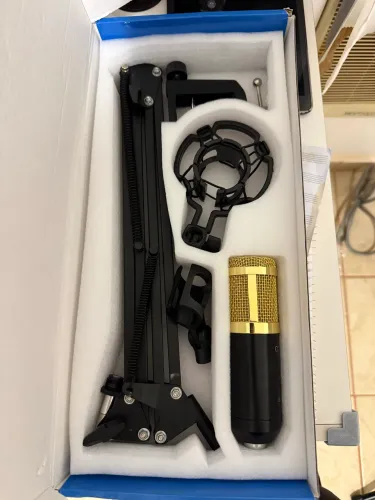 Microfone condensador (entrada P2)