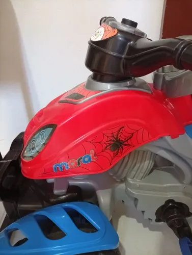 Triciclo infantil