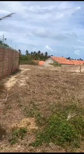 Estou vendendo esse terreno na Caponga pertinho da praia da Águas belas