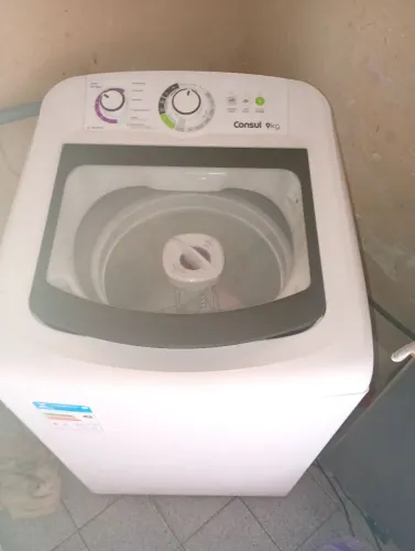 Máquina de lavar roupa Consul 5 meses de uso na garantia ainda