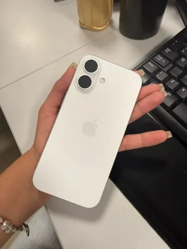 iPhone 16gb
