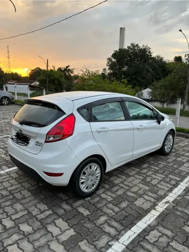 Ford Fiesta 1.5 16V Flex Mec. 5P 2015
