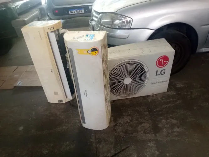 Ar condicionado retirada de peças