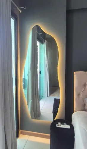 Espleho 4mm com led  ( vidraçaria)