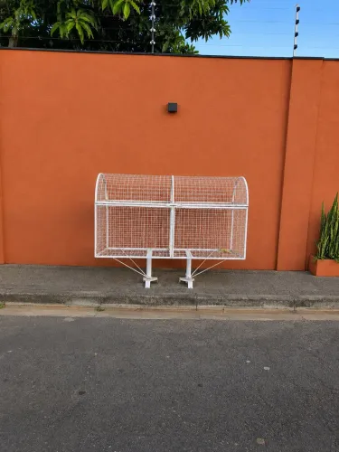 Lixeira gigante 2.5m