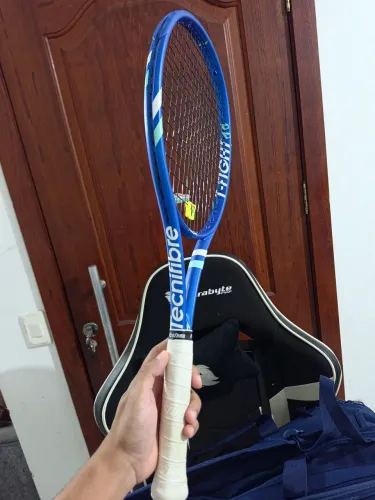 Raquete Tecnifibre Seminova + Equipamentos