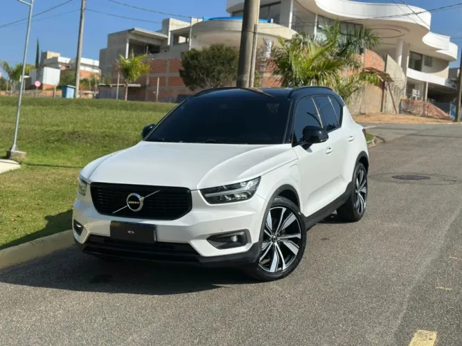 Volvo XC40 XC 40 T-5 Híbrido R-design 1.5 262cv FWD 2022
