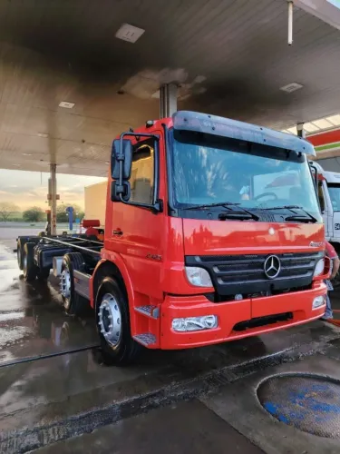 MERCEDES-BENZ ATEGO 2425 BITRUCK (8X2) ANO 2010 - REFORMADO E COM PNEUS NOVOS