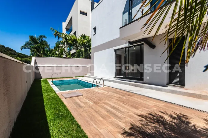Casa em Condominio - Alphaville/Santana de Parnaiba