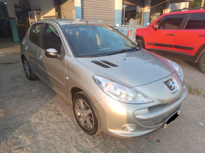 Peugeot 207 XR Sport 1.4 Flex 8V 5P 2013