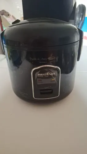 Panela de arroz elétrica