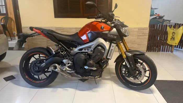 Yamaha MT09 