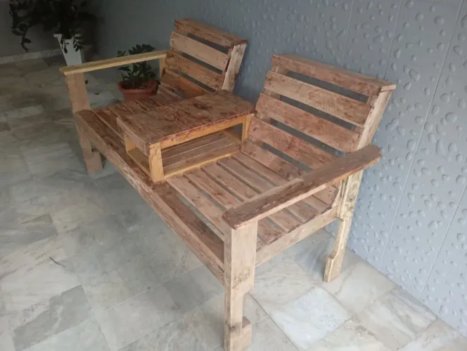 Banco de Jardim com Mesinha