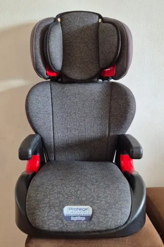 Assento infantil veicular reclinável