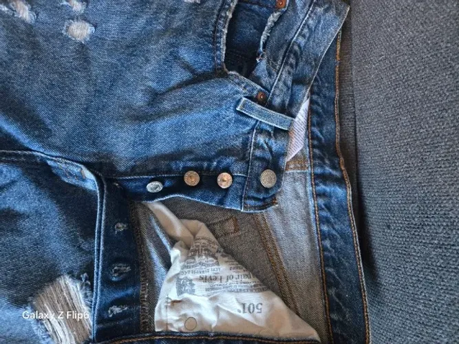 Vendo jeans 501 da Levis, usado em excelente estado no 
