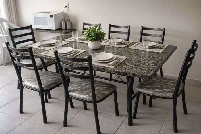 Conjunto de cozinha 6 cadeiras Mesa Retangular Tampo em Granito Preto Craqueado