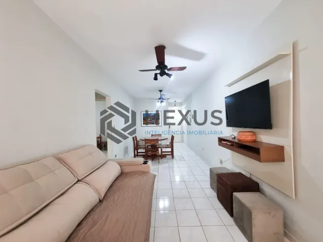 Apartamento com despesas baixas a duas quadras da Praia das Pitangueiras, Guaruja