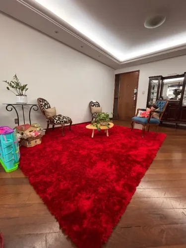 **TAPETE SHAGGY VERMELHO 3x4m - Destaque e Sofisticação para sua Casa