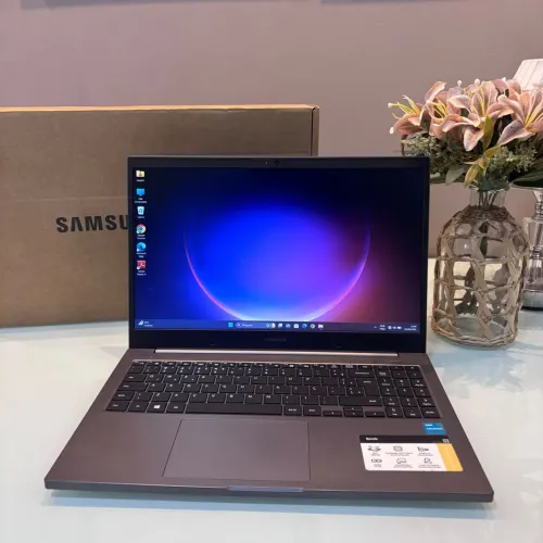 Notebook Samsung Book 8GB RAM SSD NVMe FullHD Windows 11 Bateria Ótima