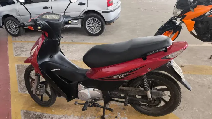 Vendo moto biz 125 +