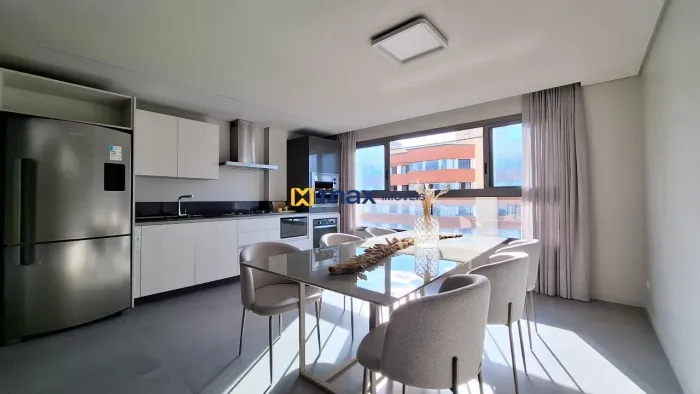 Excelente apartamento mobiliado com 2 suítes à venda no bairro Centro em Itajaí