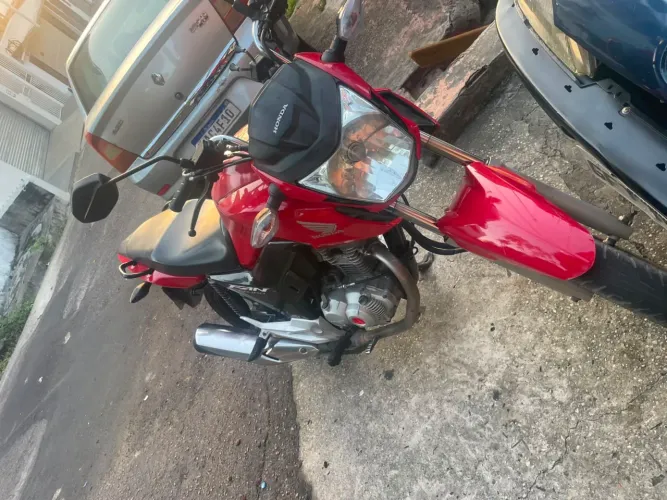 Vendo Honda cg fan 160 quitada único dono
