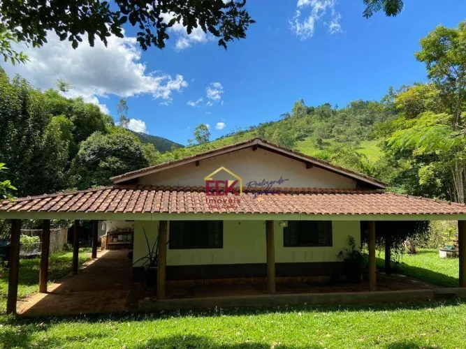 Chácara com 2 dormitórios à venda, 2500 m² por R$ 440.000,00 - Sete Voltas - Taubaté/SP