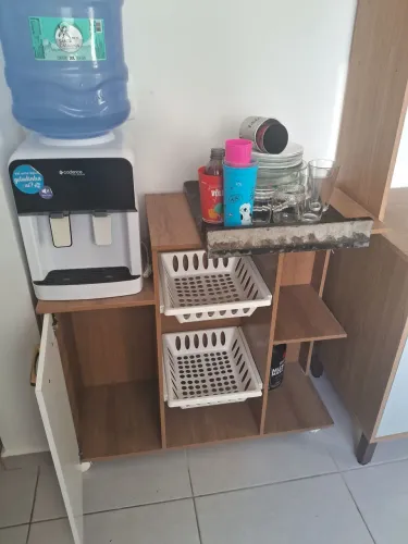 Vendo balcão multiuso pra micro-ondas forno e bebedor