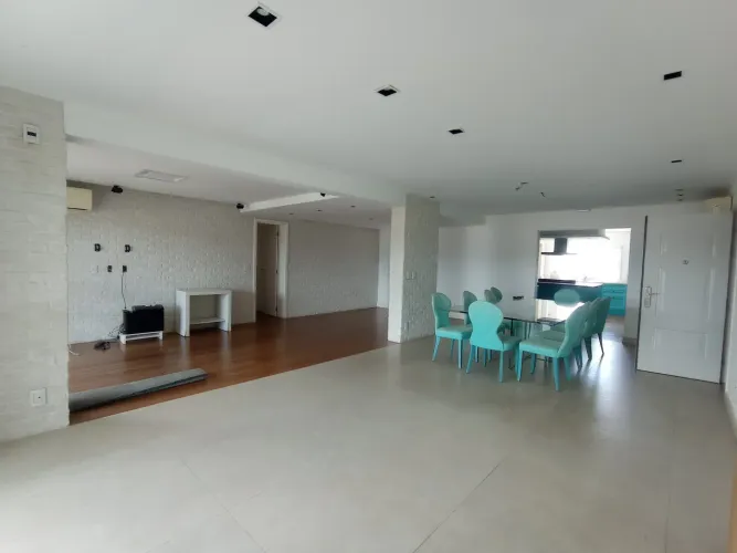 Bragança Pta Apto frente Red Bull 1 por andar com vista para o lago taboao